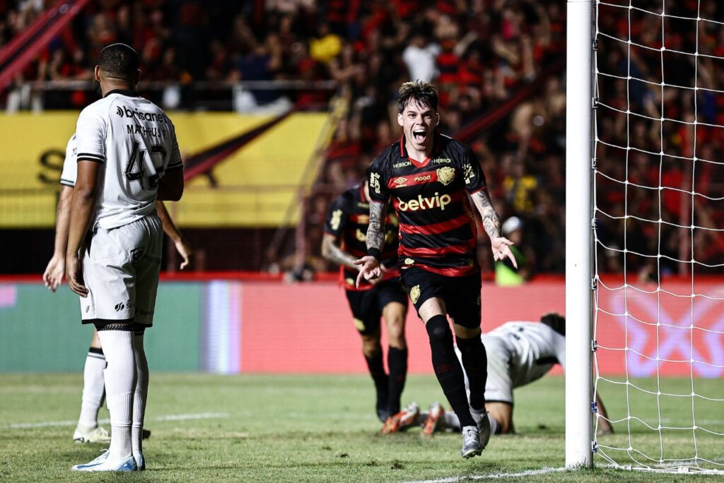 Barletta comemora gol do Sport contra o Ceará na Série B