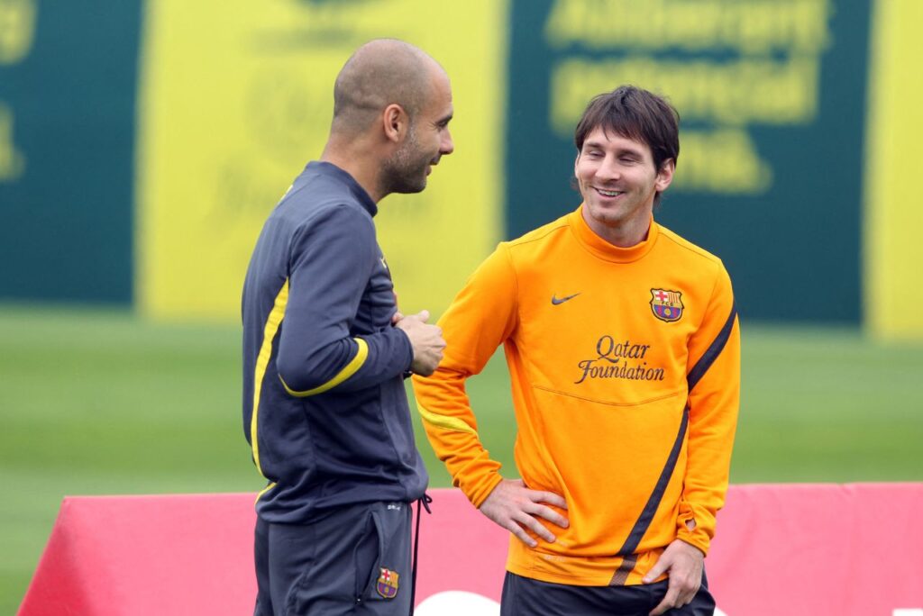 Guardiola e Messi em treino Barcelona