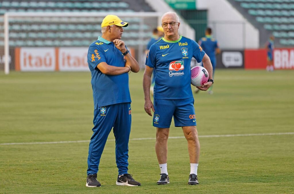 Dorival Júnior realizou três mudanças em relação ao time que enfrentou o Chile. Foto: Rafael Ribeiro/CBF