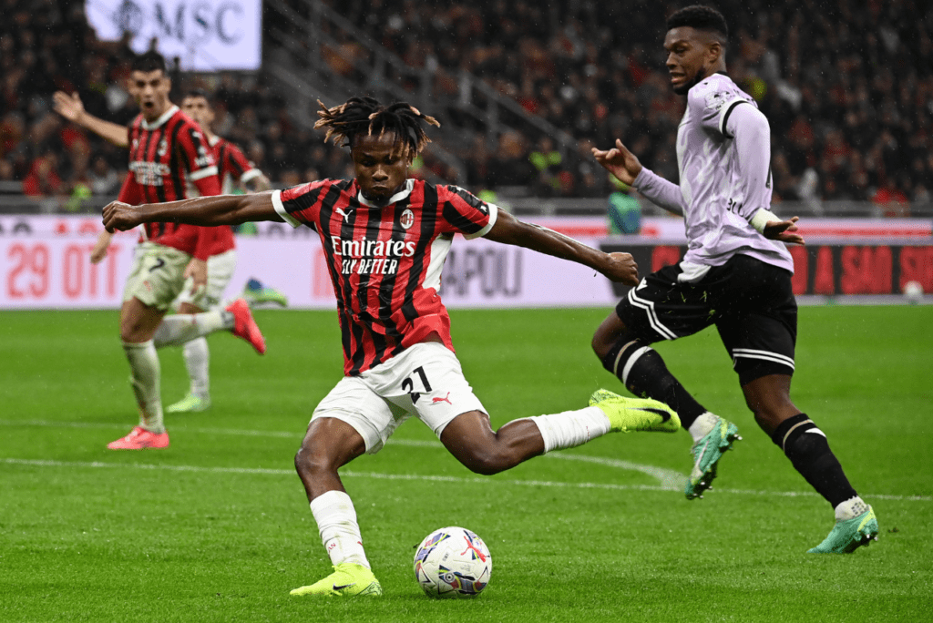 Samuel Chukwueze marcou o gol da vitória do Milan