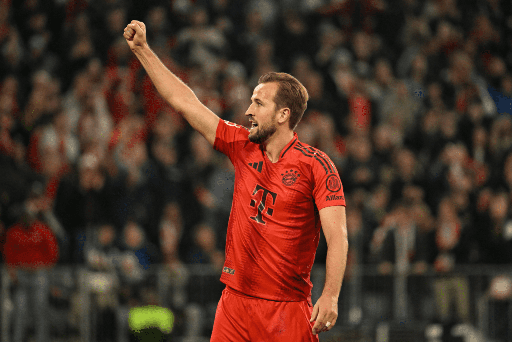 Kane marca hat-trick em goleada do Bayern pela Bundesliga