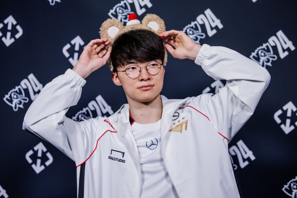 LoL: Faker é o jogador mais novo e mais velho a conquistar o mundial, entenda