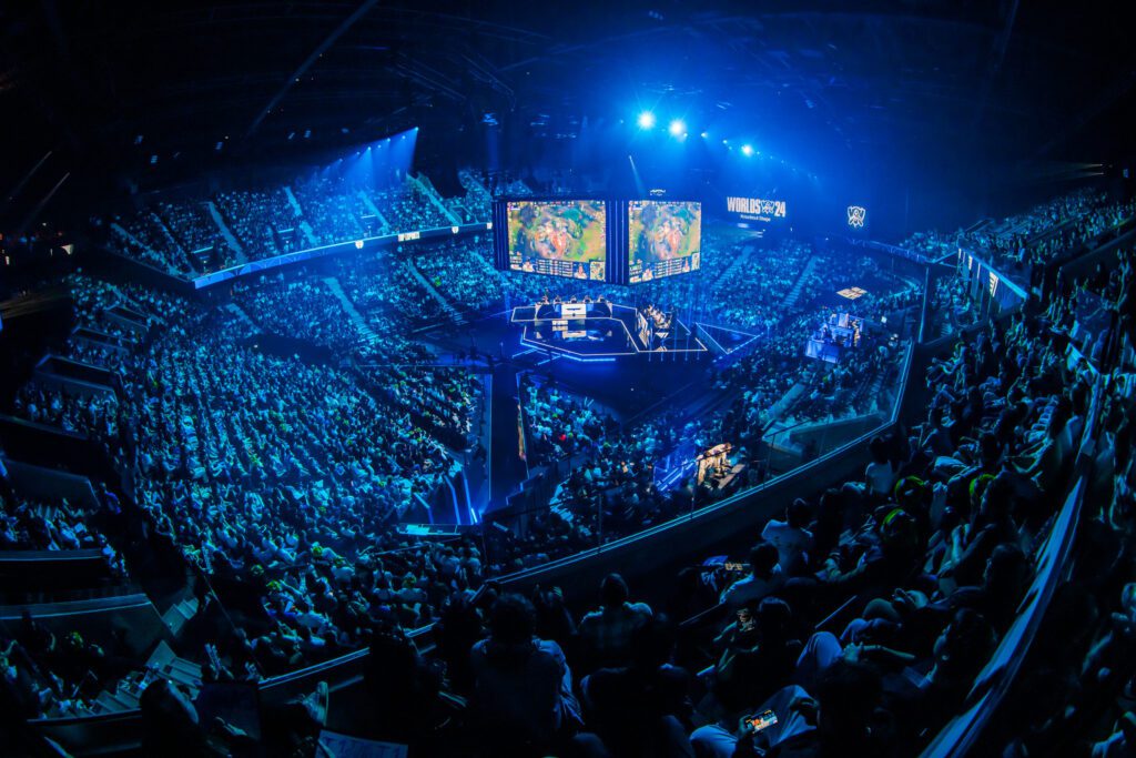 LoL foi o esport com mais horas vistas no Q3 2024