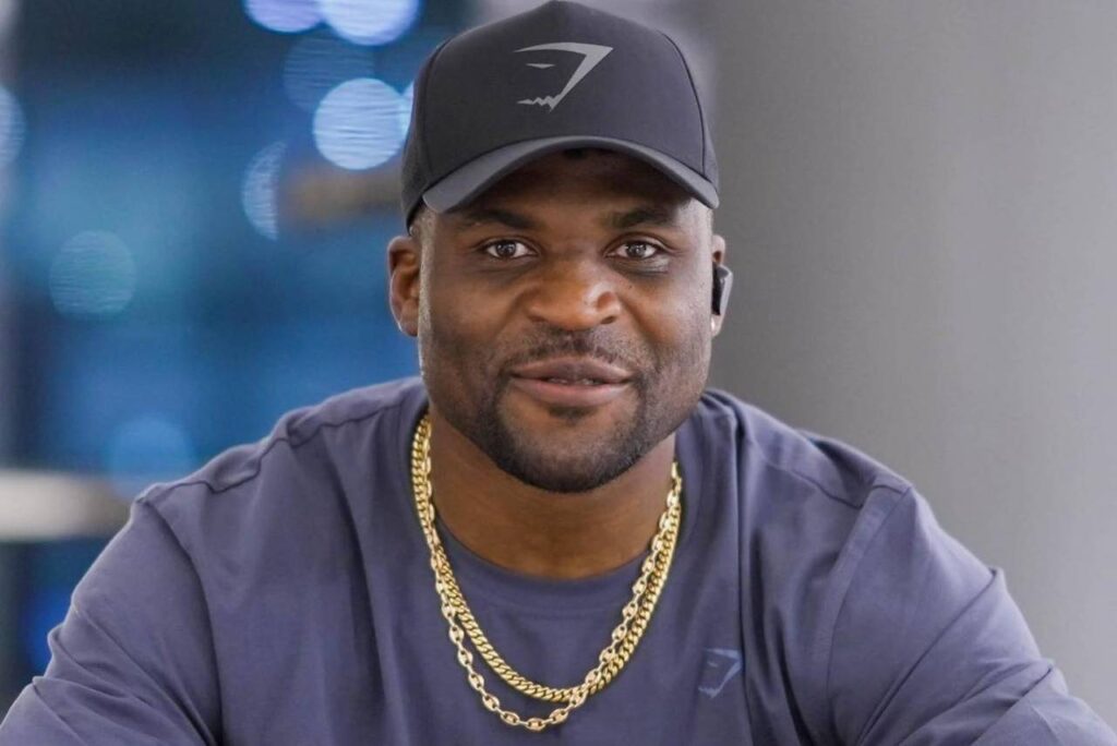 Francis Ngannou se mostrou a favor da realização da luta. Foto: Reprodução/Facebook