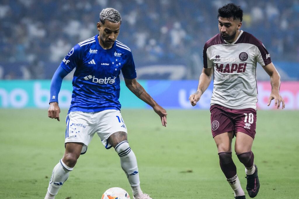 Cruzeiro empata com Lanús pela partida de ida da semifinal da Sula; veja os melhores momentos