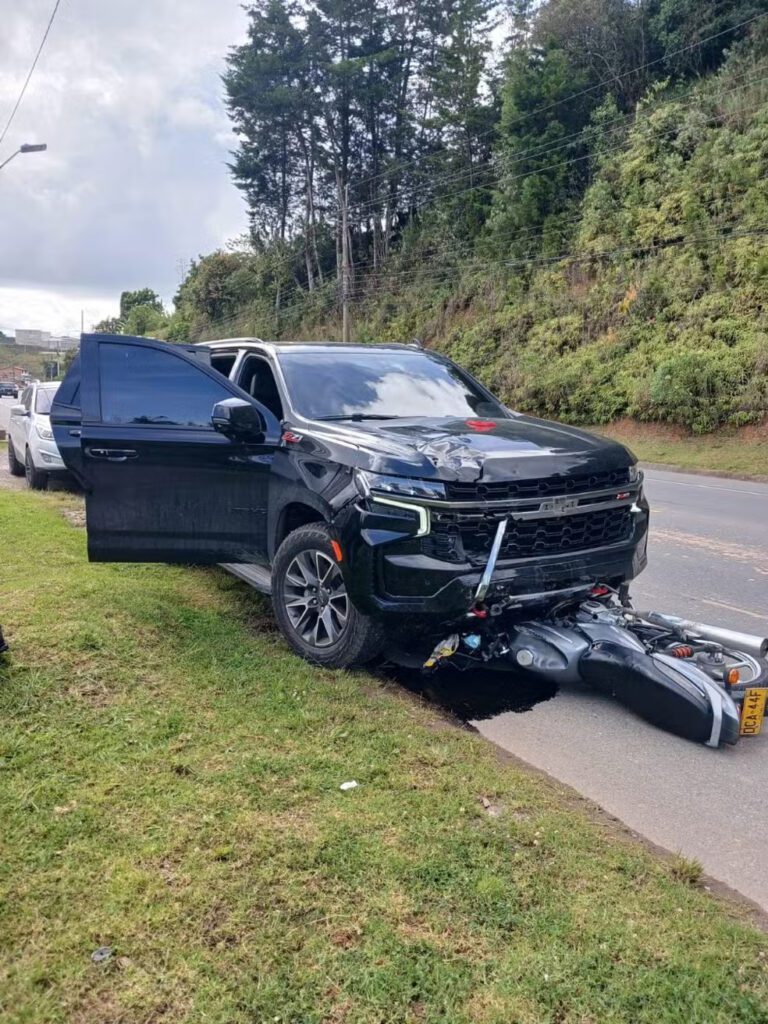 Carro de Alfredo Morelos