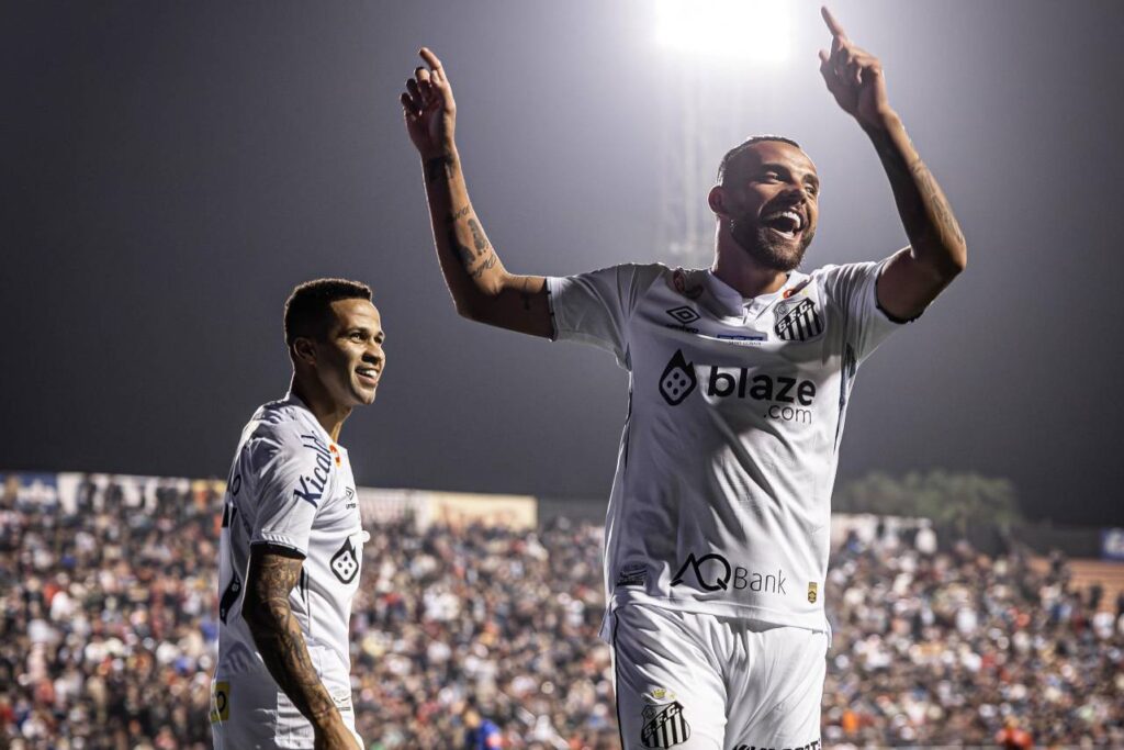 Guilherme marcou o segundo gol da vitória do Santos na Série B. Foto: Reprodução/X