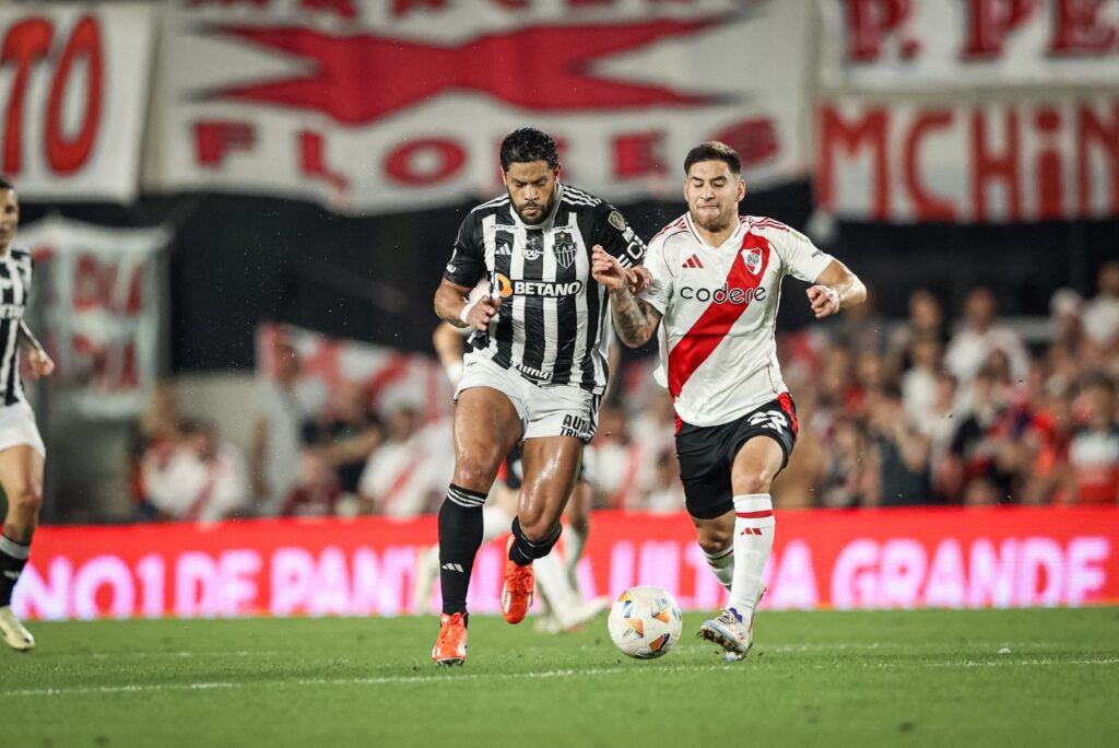 Atlético-MG suporta pressão do River Plate, arranca empate e vai à final da Libertadores