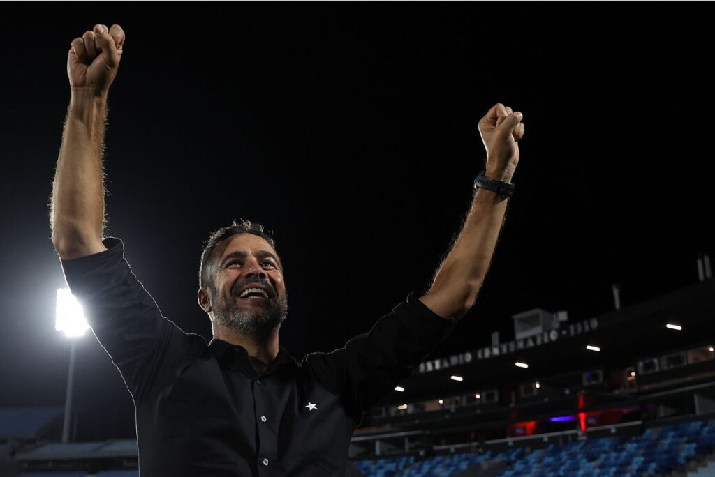 Técnico do Botafogo comemora vaga na final da Libertadores: "Marco histórico"