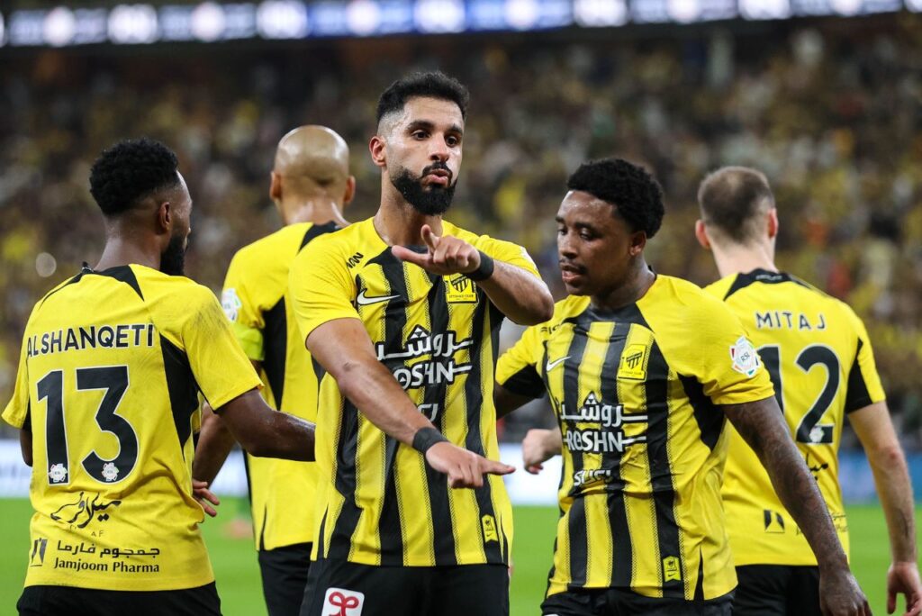 Al-Ittihad venceu o Al-Ahli pelo Campeonato Saudita (Foto: Reprodução)