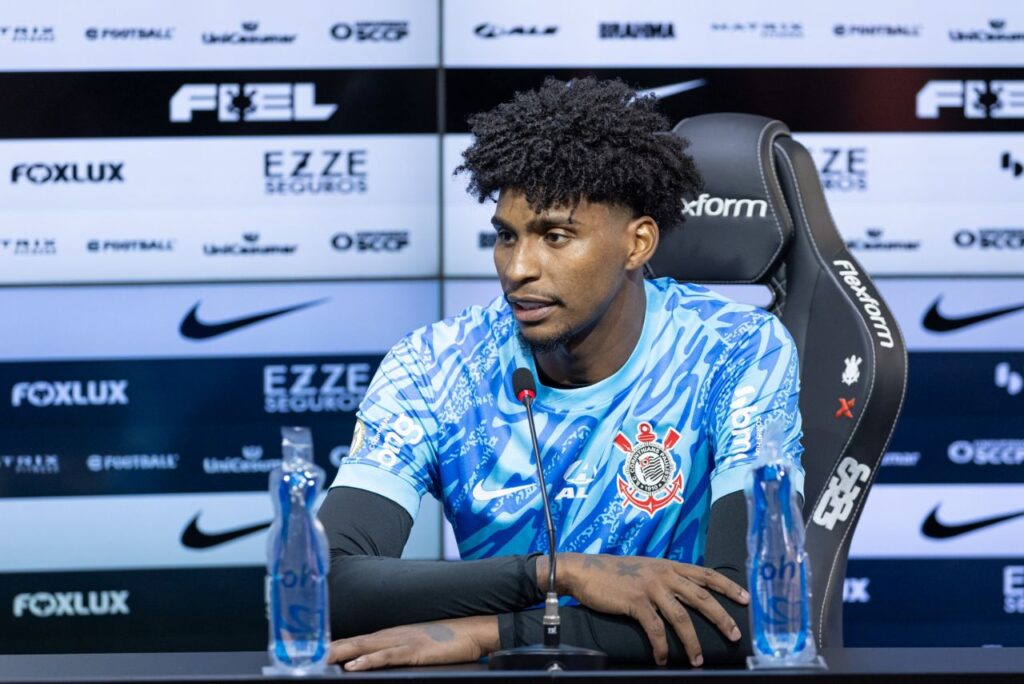 Goleiro Hugo Souza atua no Corinthians emprestado pelo Flamengo (Foto: Reprodução)