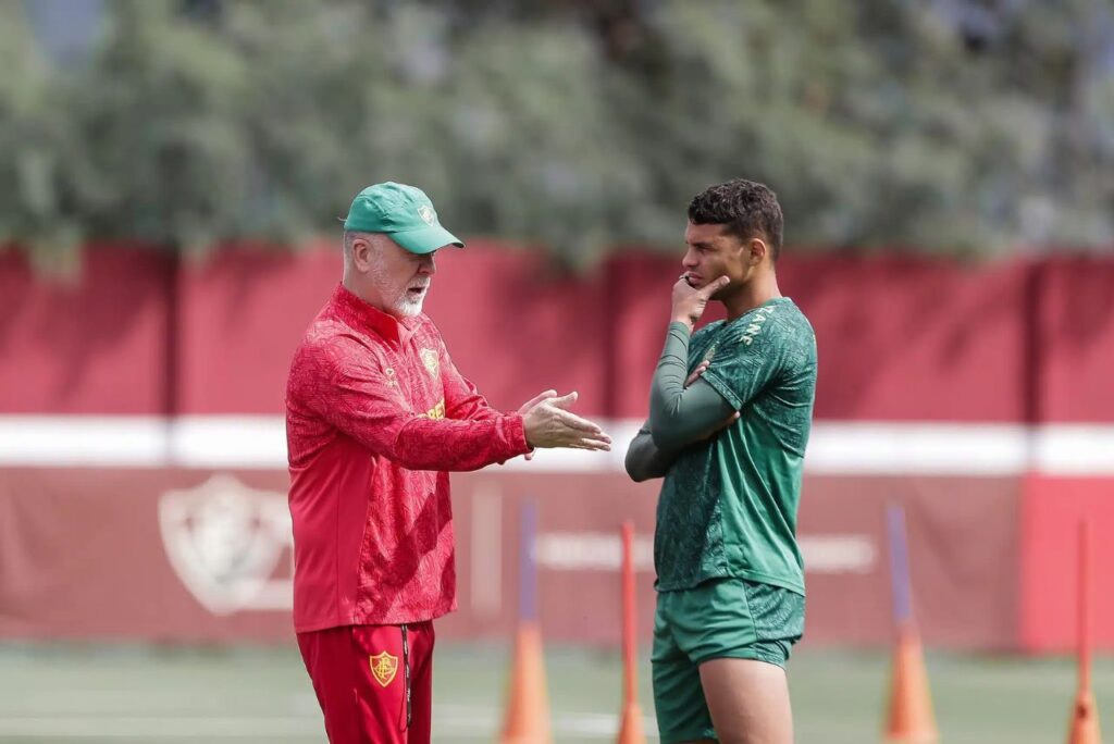 Fluminense: Thiago Silva é dúvida para jogo contra o Grêmio