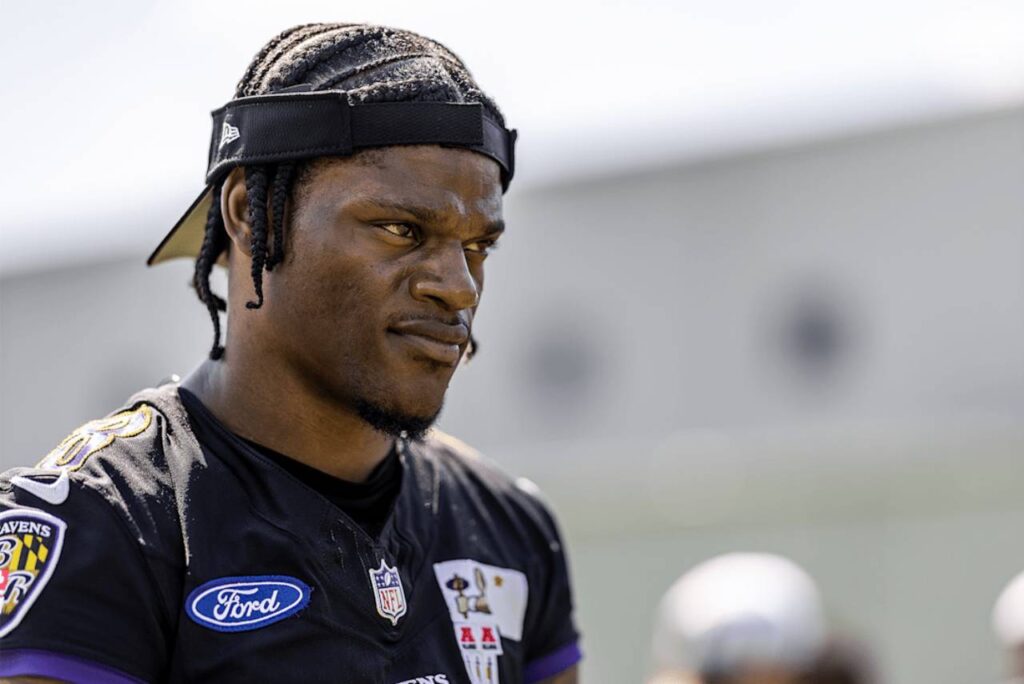 Lamar Jackson treinou sem limitações nesta sexta-feira (1º). Foto: Shawn Hubbard/Baltimore Ravens