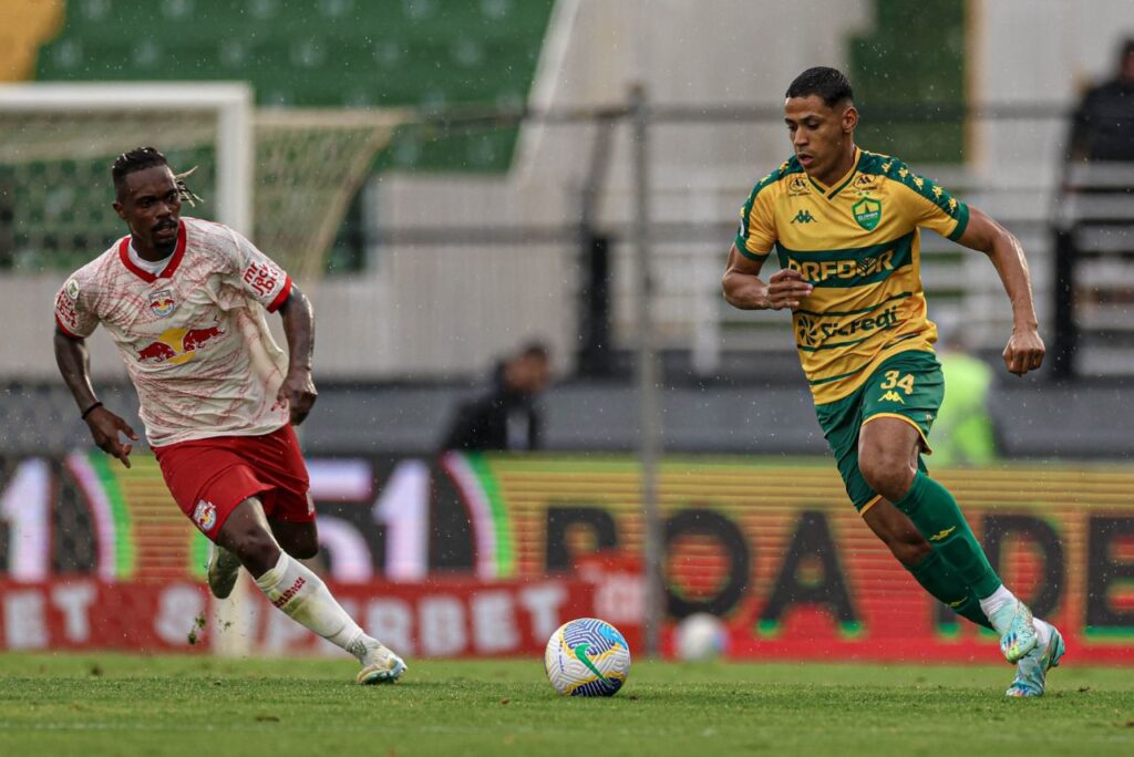 Red Bull Bragantino e Cuiabá ficaram no empate pelo Brasileirão (Foto: AssCom Dourado)