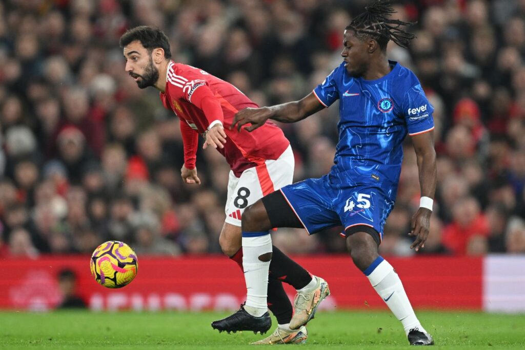 Manchester United e Chelsea ficaram no empate pelo Campeonato Inglês (Foto: Reprodução)