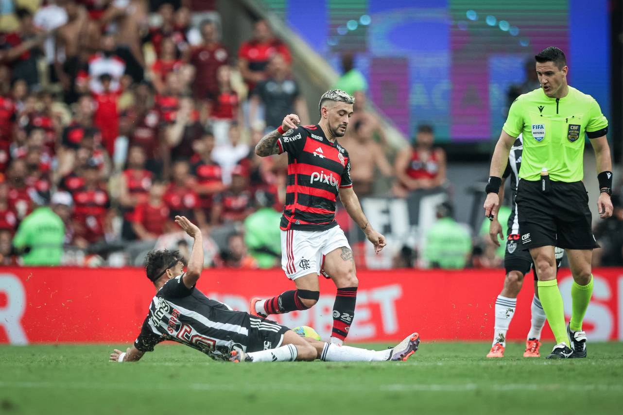 Arrascaeta abriu o placar para o Flamengo na partida. Foto: Pedro Souza/ Atlético