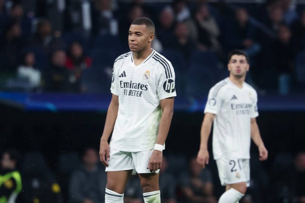 O Real Madrid alcançou duas marcas negativas com a derrota. Foto: PIERRE-PHILIPPE MARCOU/AFP