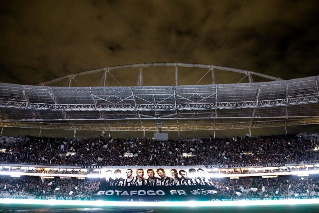 Botafogo quer contar com o Nilton Santos na reta final do Brasileirão (Foto: Vítor Silva/BFR)