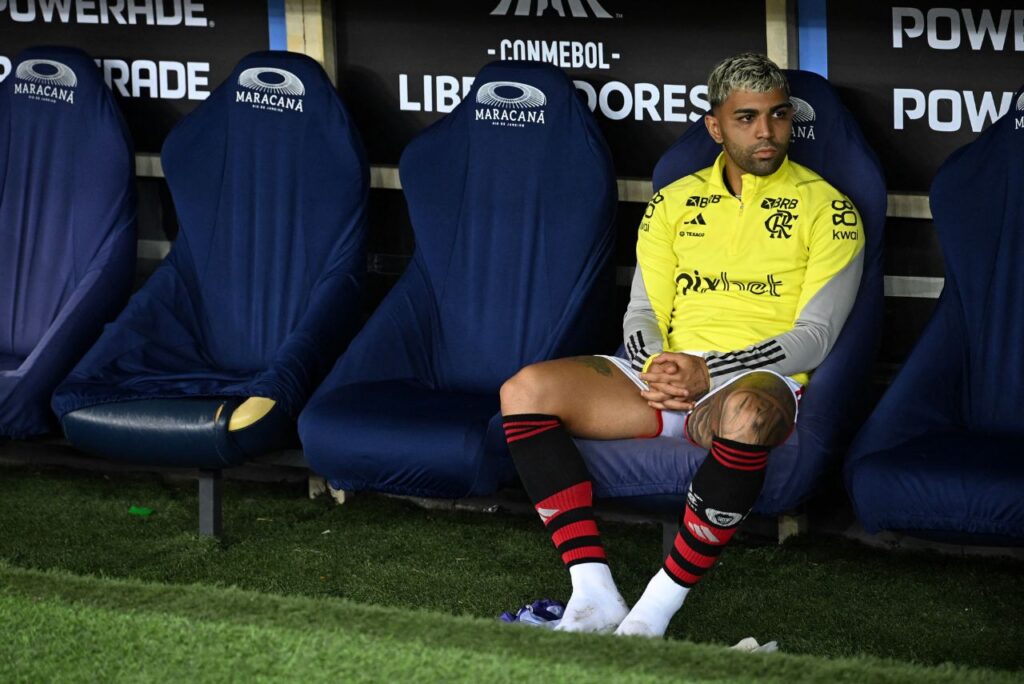 Gabigol no banco em jogo do Flamengo