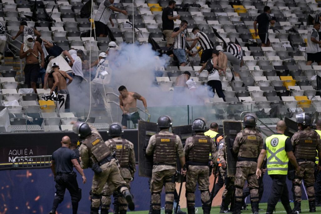 Confusão na Arena MRV em Atlético-MG x Flamengo