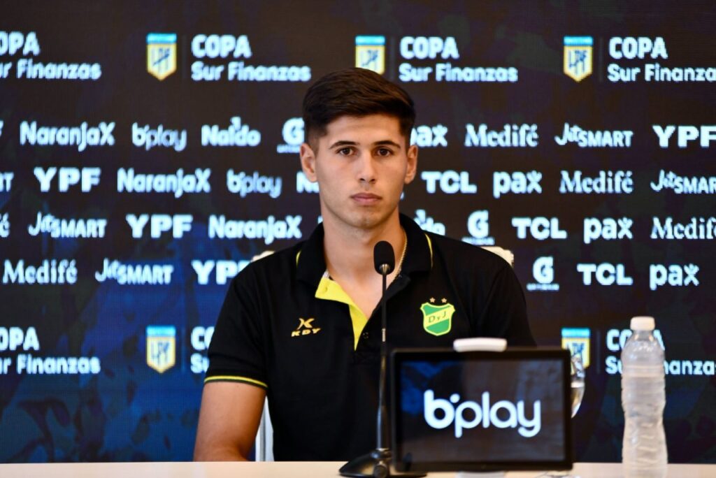 Zagueiro argentino Santiago Ramos Mingo está na mira do Palmeiras (Foto: Reprodução)