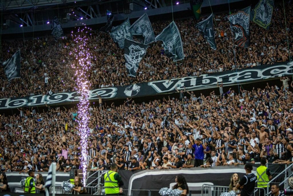 Torcida do Ceará na Arena Castelão (Foto: Gledson Jorge/CSC)