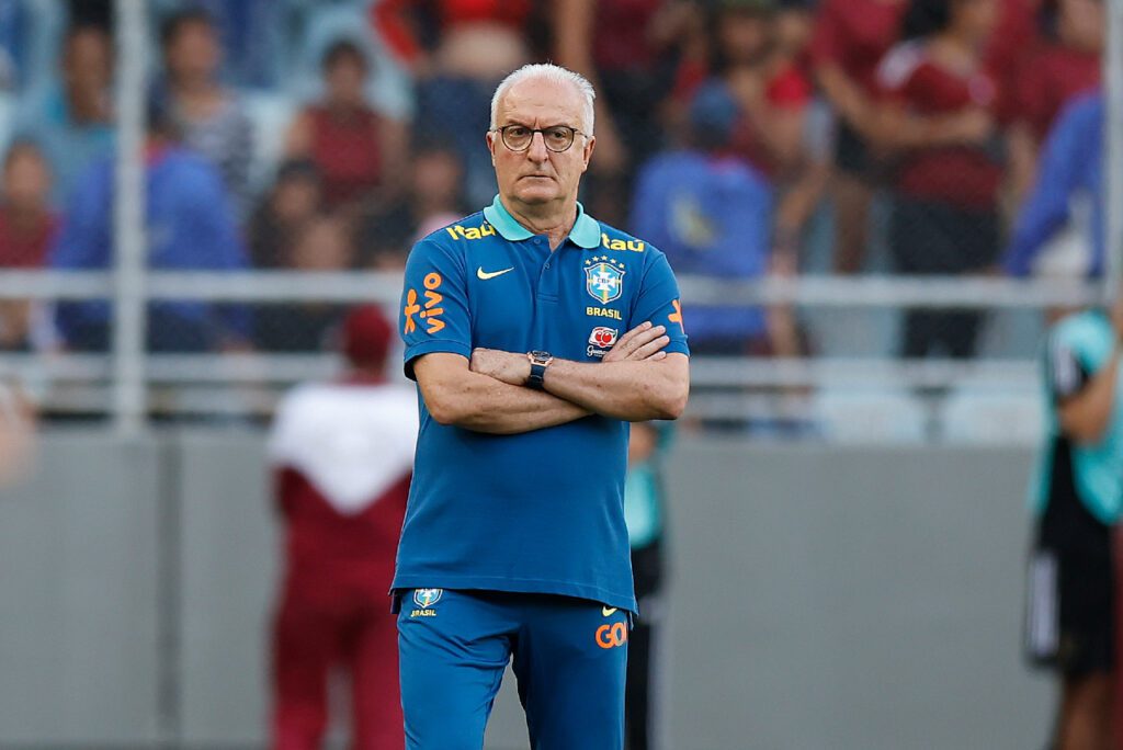 Dorival aprova atuação contra a Venezuela e diz que Brasil “merecia resultado melhor”