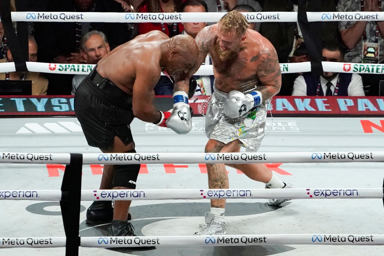 Jake Paul venceu a luta contra Mike Tyson (Foto: Timothy A. Clary/AFP)