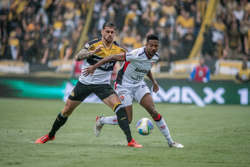 Vitória vence duelo direto contra o Criciúma e se afasta do Z-4; veja lances