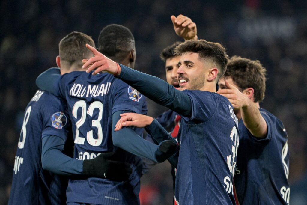 Com gol de Beraldo, PSG vence Toulouse e segue firme na liderança do Francês