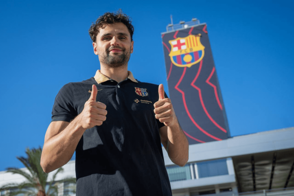 Raulzinho acerta com o Barcelona até junho de 2025