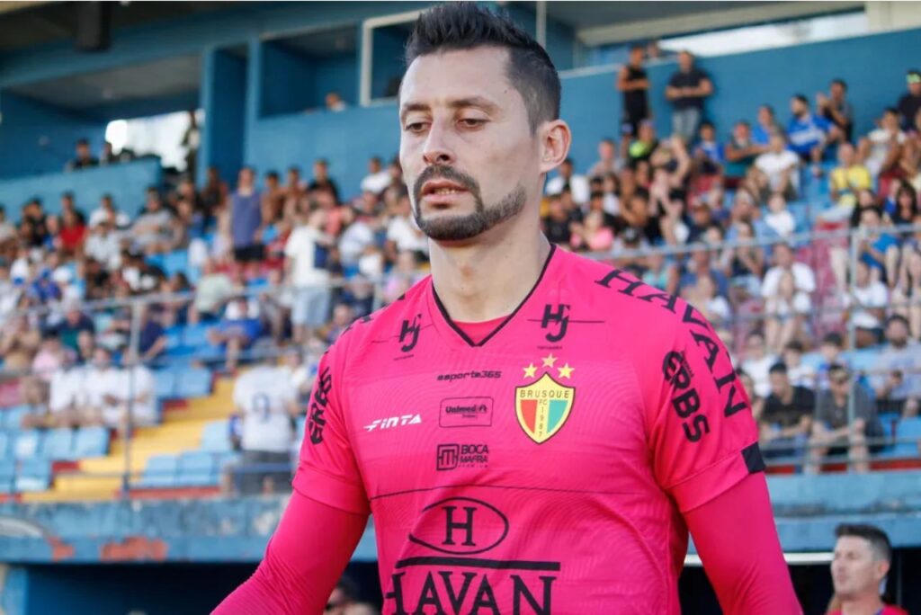 Matheus Nogueira, goleiro do Brusque