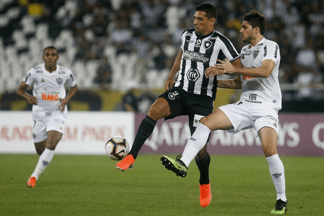 Em 2019, Botafogo x Atlético-MG fizeram último confronto internacional de sua história