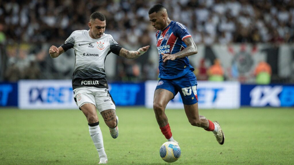 Bahia e Corinthians têm as melhores chances de classificação para a Libertadores 2025 (Foto: Rafael Rodrigues/ECB)