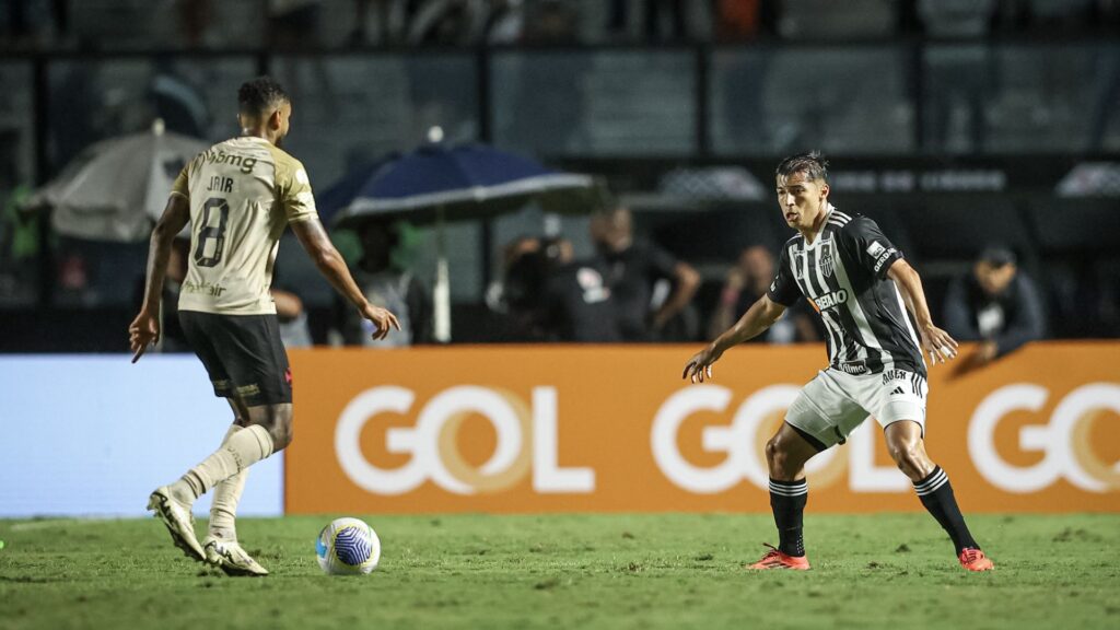 Vasco venceu o Atlético-MG e se aproximou de vaga na Sul-Americana (Foto: Pedro Souza/CAM)