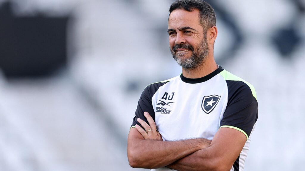 Artur Jorge é um dos alvos do Atlético-MG para a temporada 2025 (Foto: Vítor Silva/BFR)