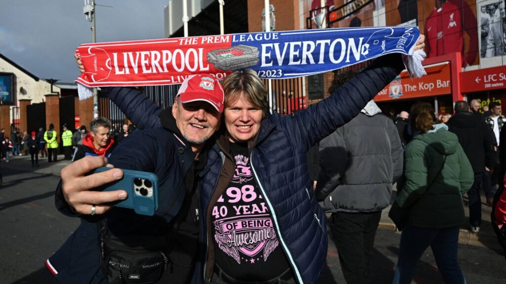 Liverpool e Everton fazem um último Derby no Goodison Park. Foto: Paul ELLIS / AFP