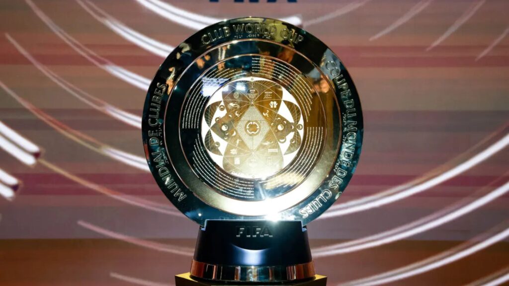 Troféu do Mundial de Clubes da FIFA 2025 (Foto: Reprodução)