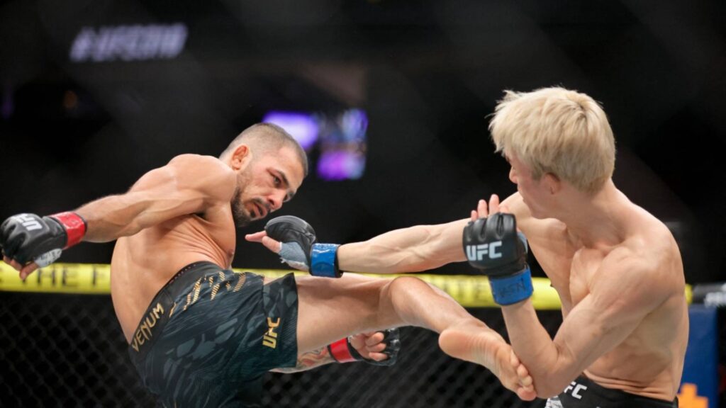 Pantoja fez a sua 3ª defesa de cinturão contra o japonês Kai Asakura. Foto: Steve Marcus / GETTY IMAGES NORTH AMERICA / Getty Images via AFP