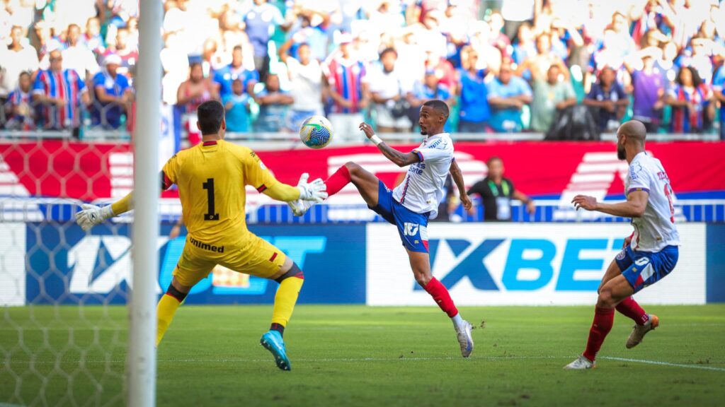 Bahia venceu o Atlético-GO e garantiu vaga na Lbiertadores (Foto: Catarina Brandão/Rafael Rodrigues/ECB)