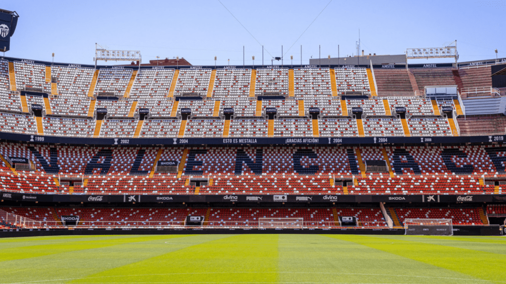 Valencia e Real Madrid se encontrarão no Mestalla na primeira semana de janeiro