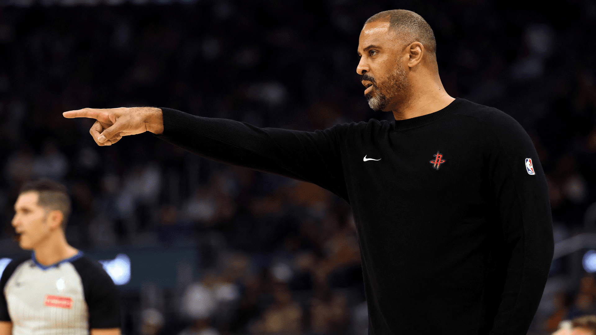 Ime Udoka é o maestro da campanha dos Rockets na Copa NBA