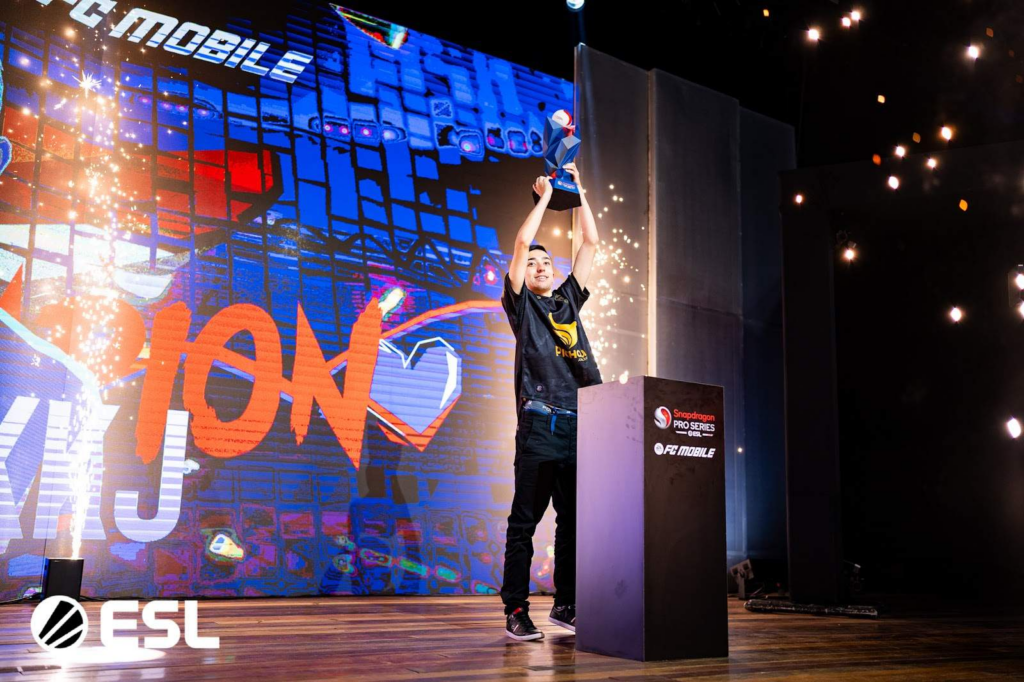 SPS FC Mobile: Lucaskkj é campeão do LATAM e destaca mental forte