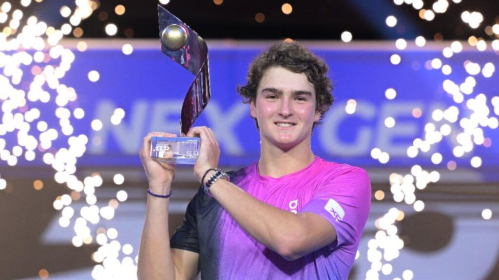 João Fonseca foi campeão do Next Gen ATP Finals (foto: Reprodução)