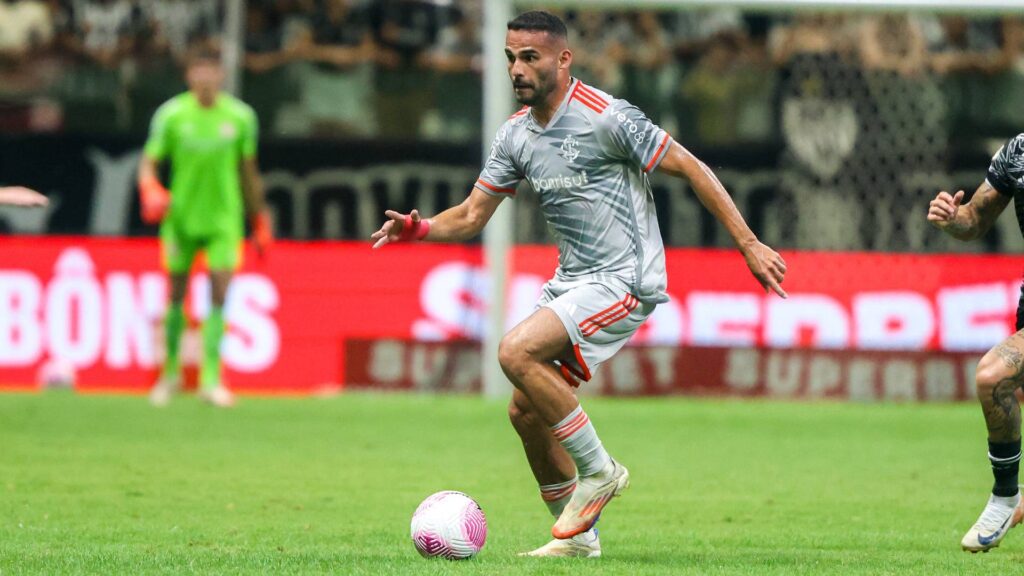 Thiago Maia pode defender o Santos na próxima temporada. Foto: Divulgação/Internacional