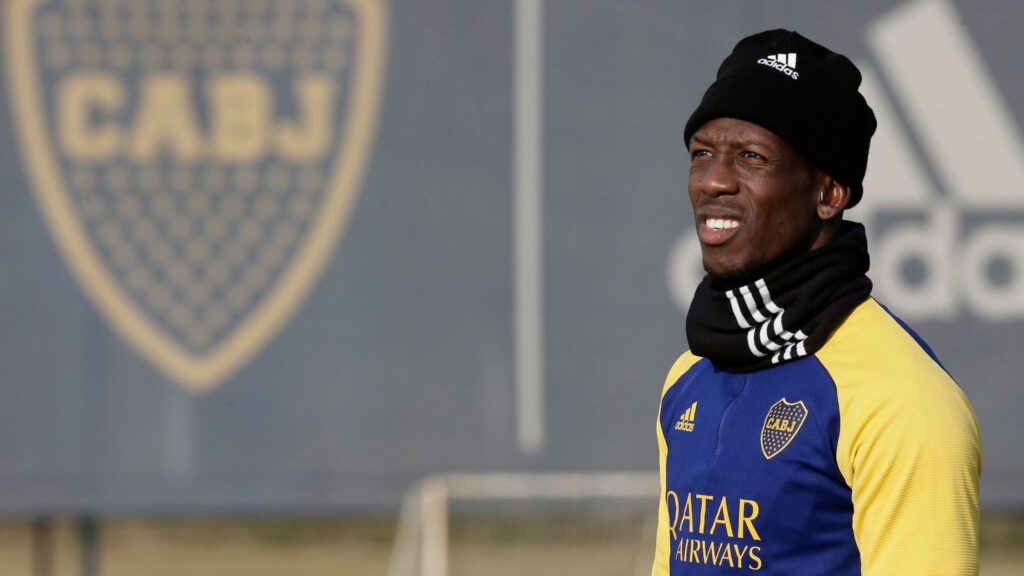 Luis Advíncula, do Boca Juniors, está na mira do Fortaleza (Foto: Reprodução)