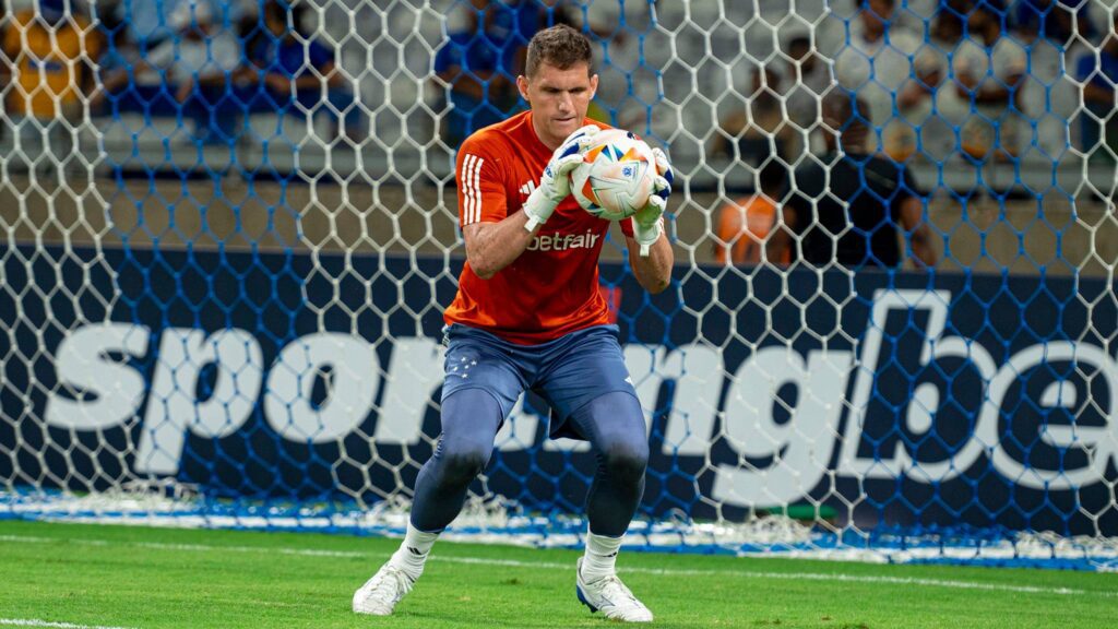 Rafael Cabral está livre no mercado. Foto: Staff Images / Cruzeiro