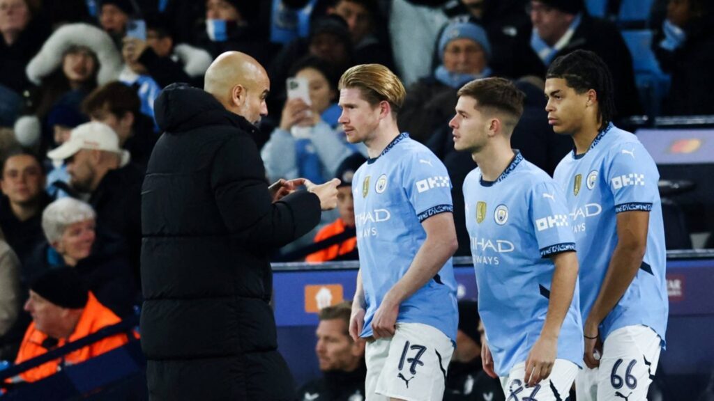 Manchester City tenta afasta o momento negativo da equipe. Foto: Darren Staples / AFP