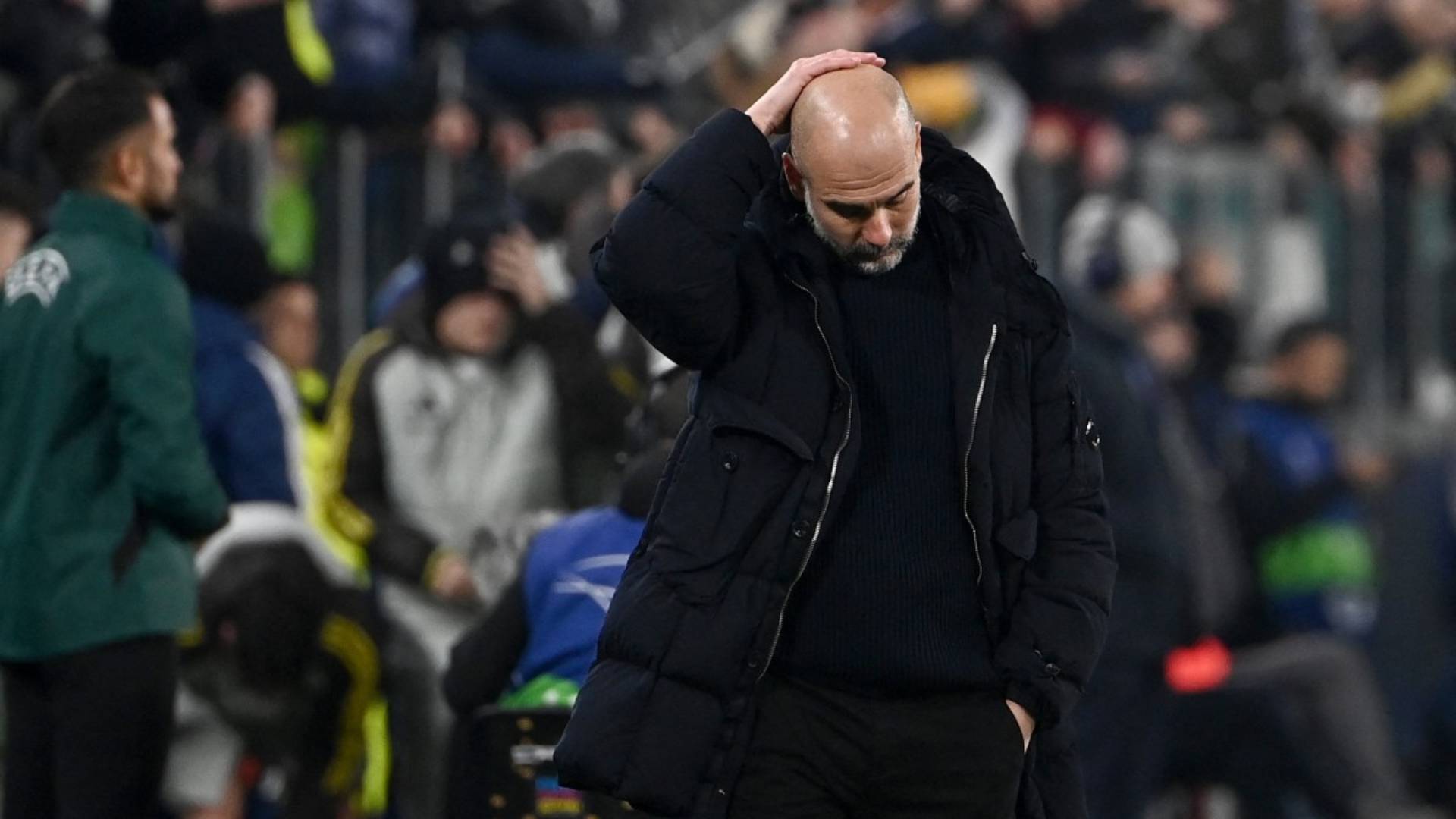 Pep Guardioda vive a sua pior crise no comando do City. Foto: Isabella BONOTTO / AFP