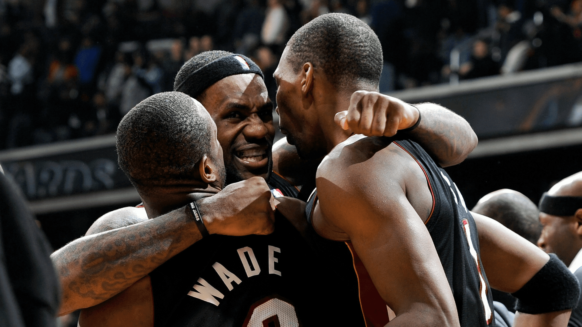 LeBron James foi bicampeão da NBA ao lado de Wade e Chris Bosh